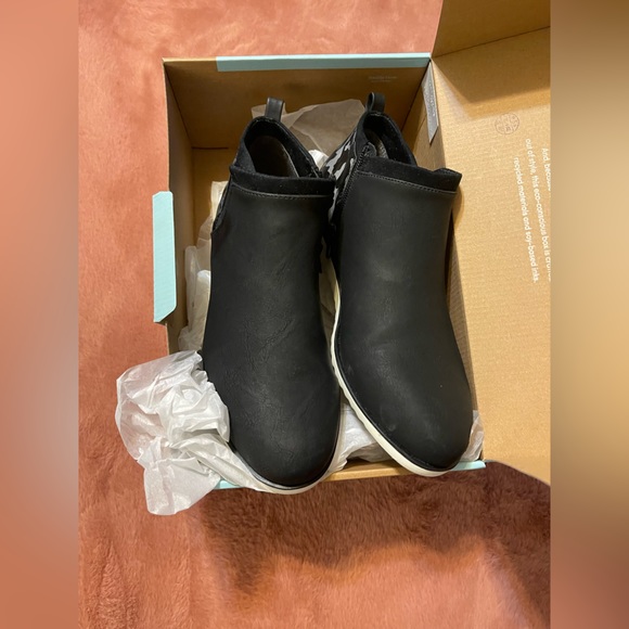 Life Stride 2.0 Sneakers - Picture 2 of 9